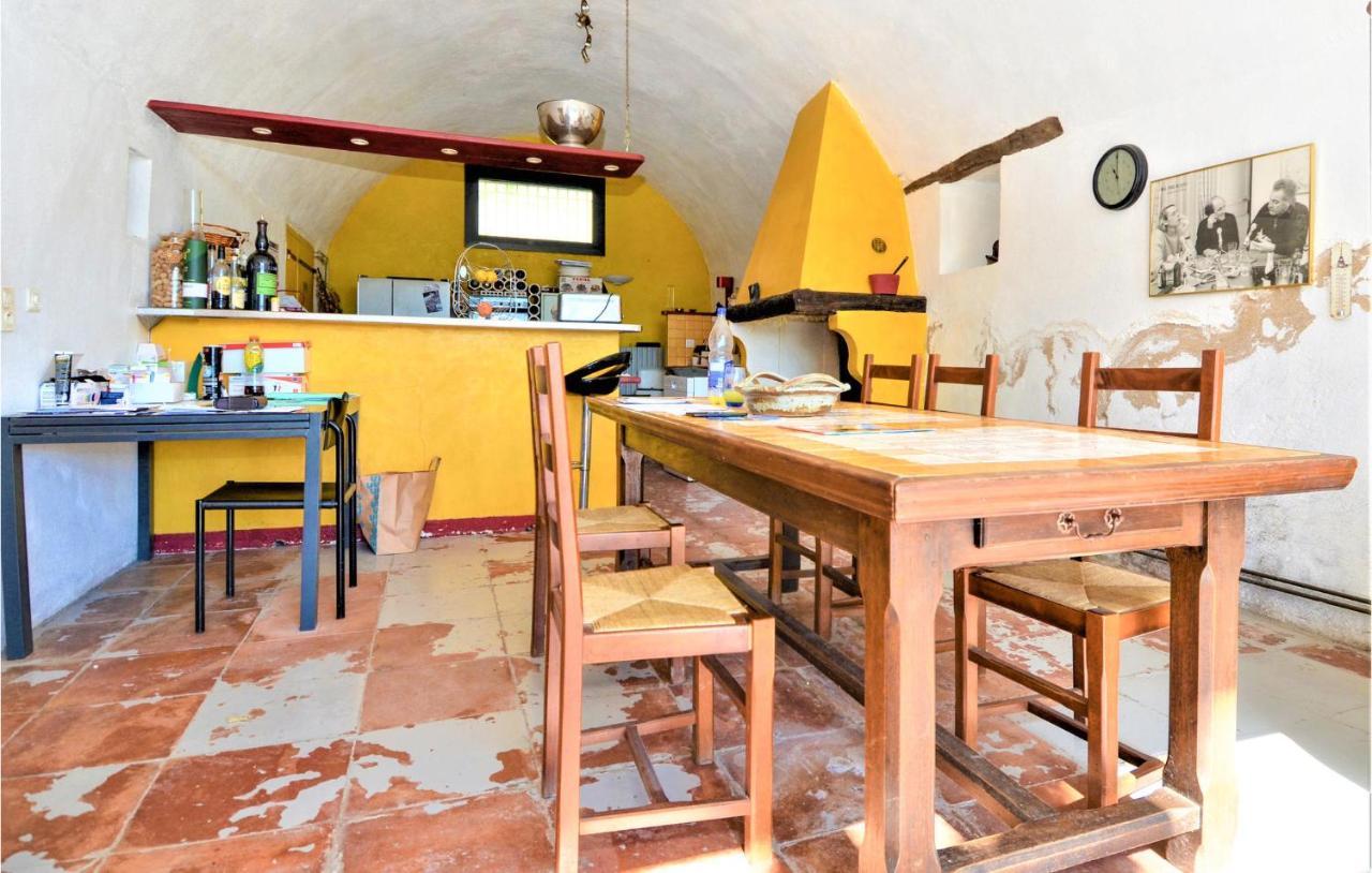 Stunning Home In St-Hippolyte-Du-Fort With Wifi Saint-Hippolyte-du-Fort Exteriér fotografie